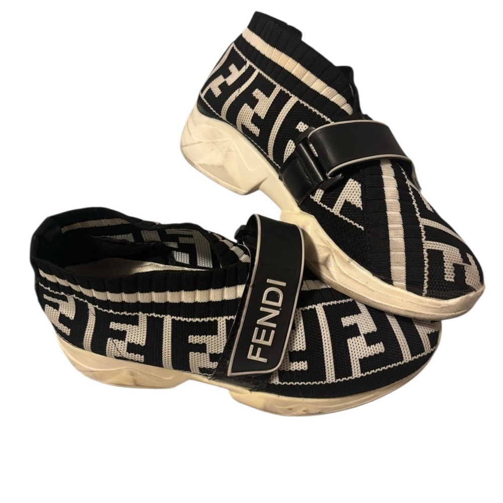 Fendi Black & White Logo Knit Slip-On women’s size 37 (6.5) Sneakers